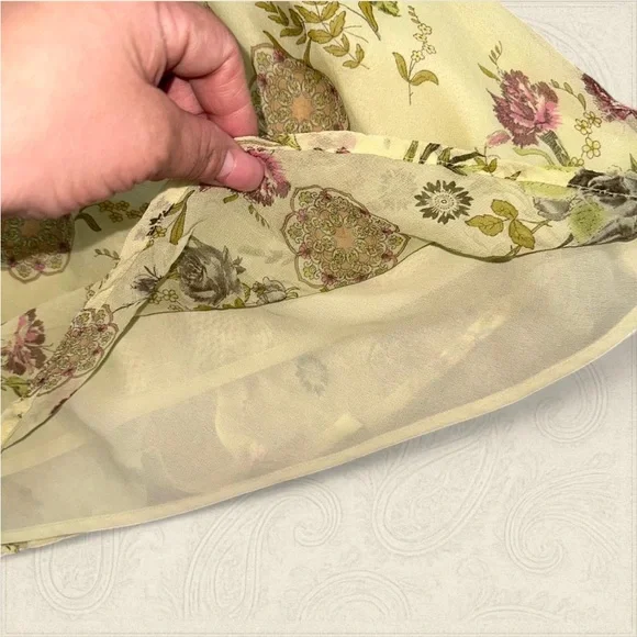 Sheer layered Floral Camisole with beaded details - Picture 4 of 6